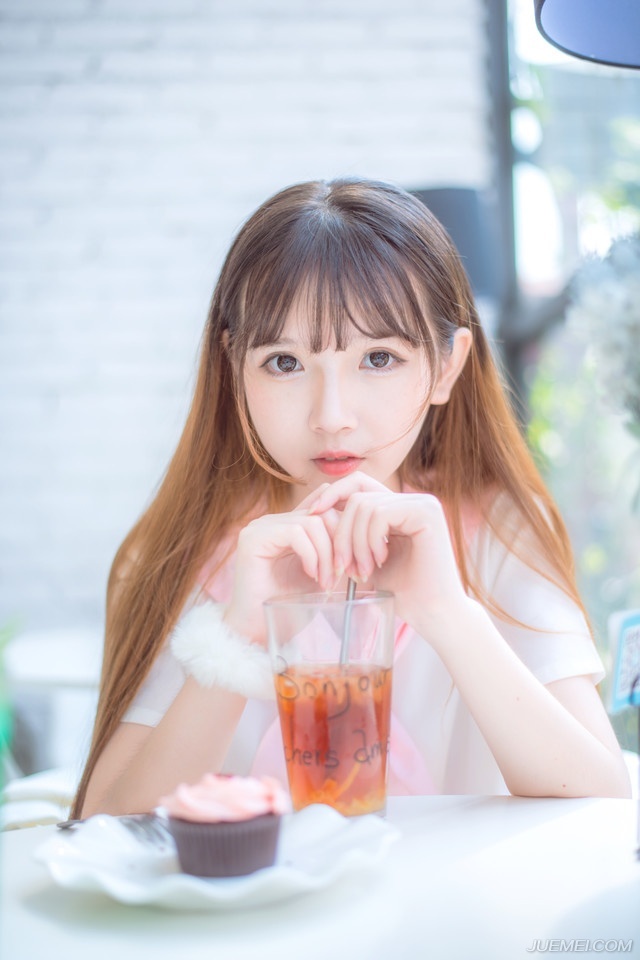 “你们……”刘璝颤抖着指着两人，又看了看孟达，一时间，不知道该说什么。